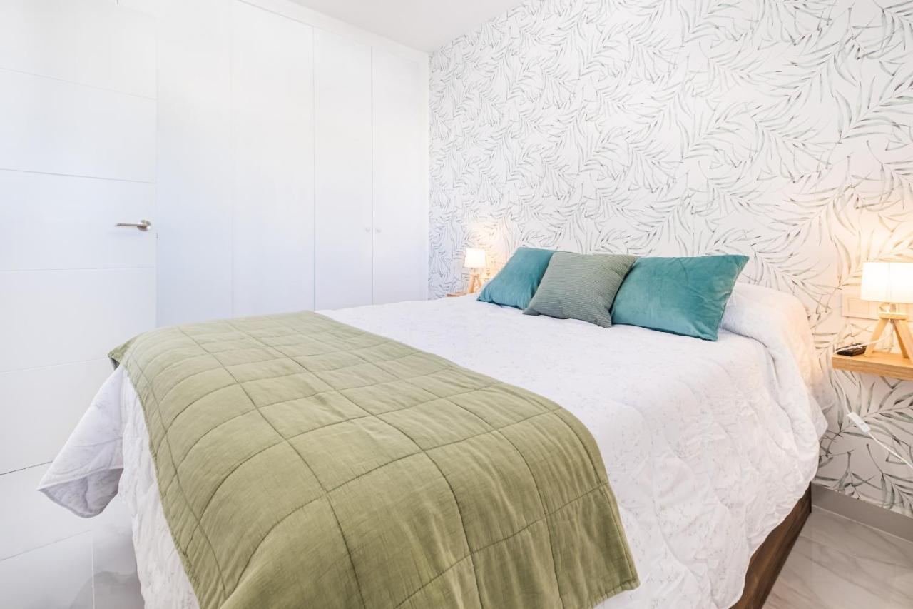 Atalaya Beach Apartments Sea View 菲内斯特拉特 外观 照片